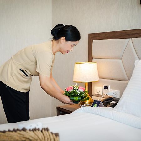 Muong Thanh Grand Ha Long Hotel Bagian luar foto